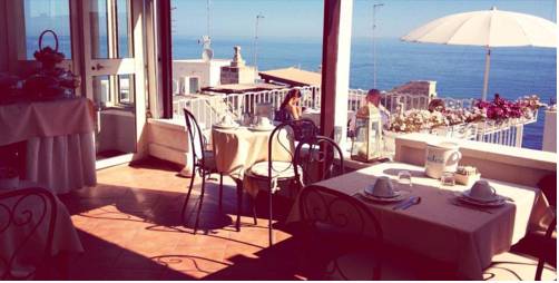 Polignano eine Stute Italien Europe Aktionscode Booking.com